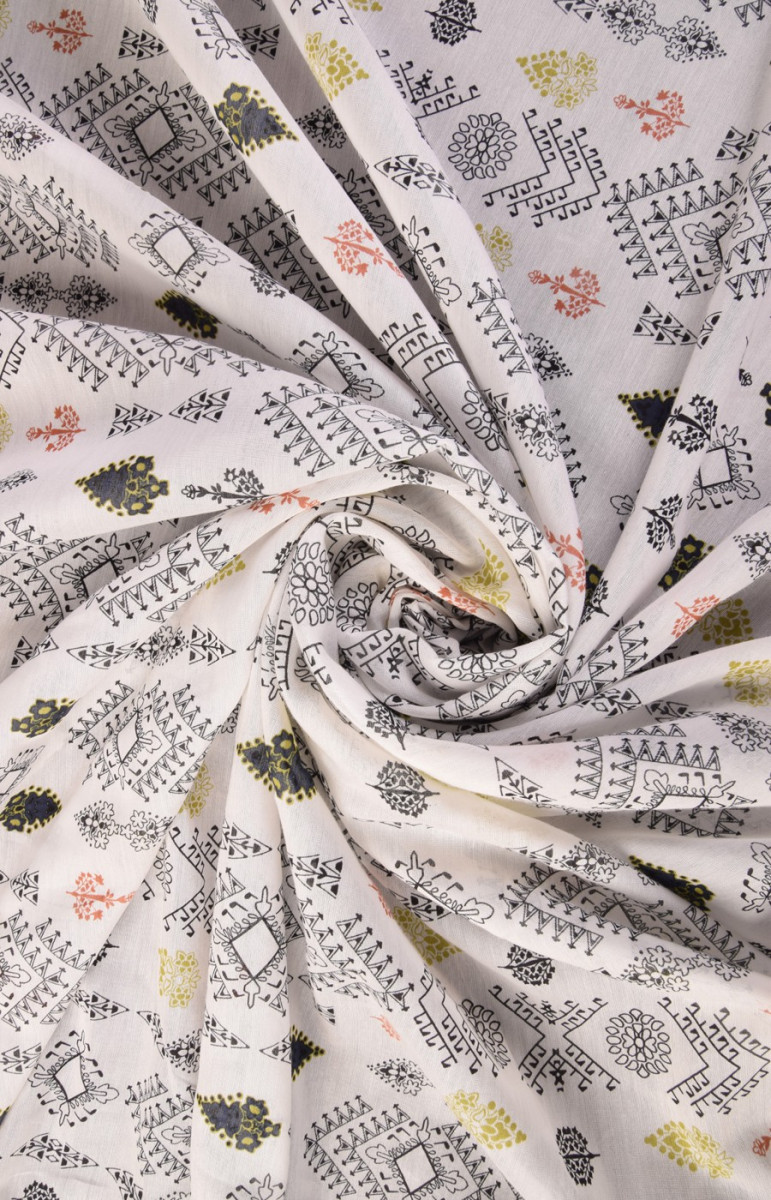 Printed batiste with Aztec patterns COUPON 170cm