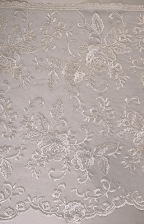 Narrow lace