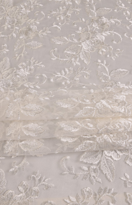 Narrow lace