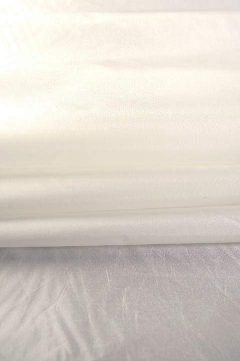 Polyester taffeta ecru