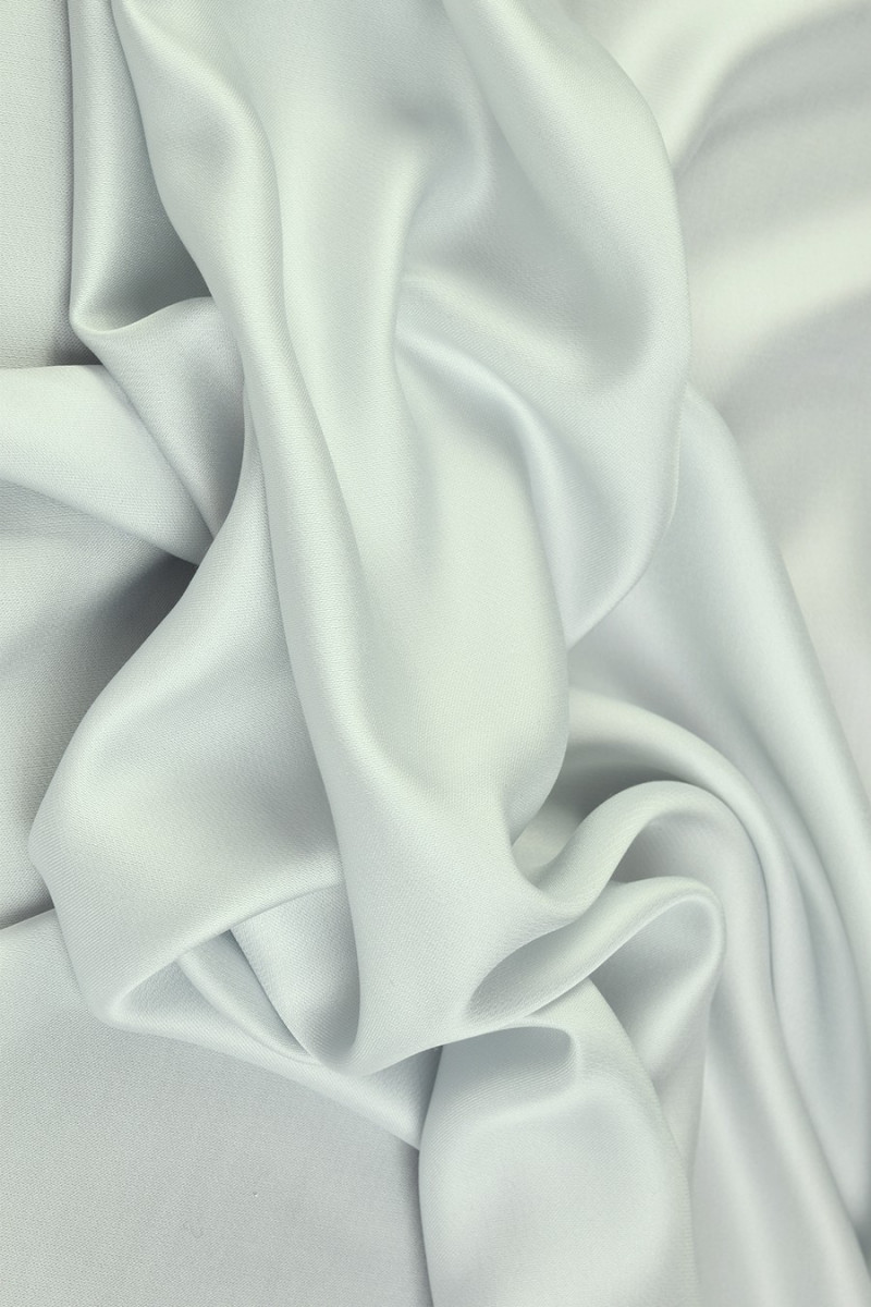 Viscose with silk light grey
