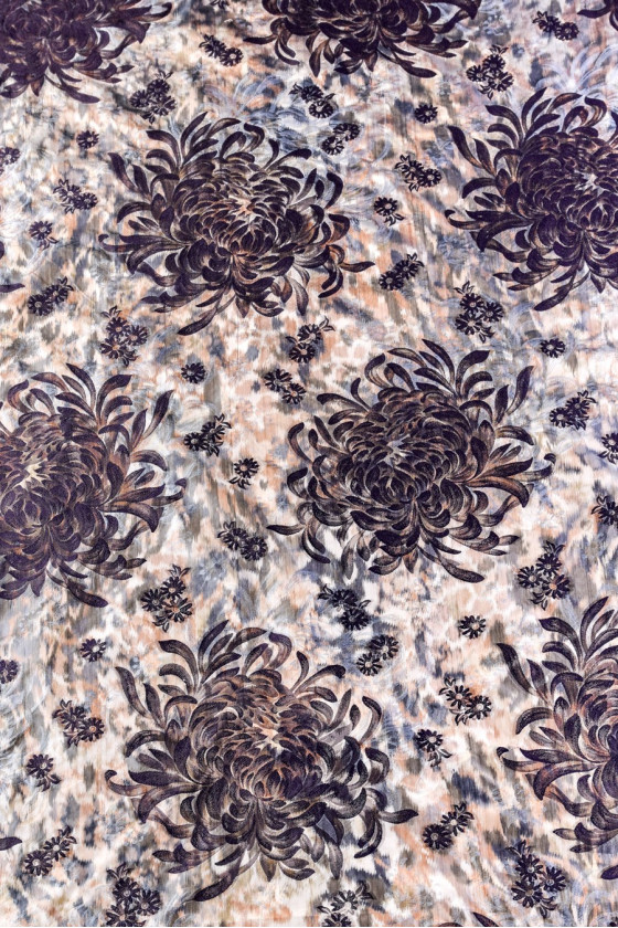 Jacquard met bloemen COUPON 150cm