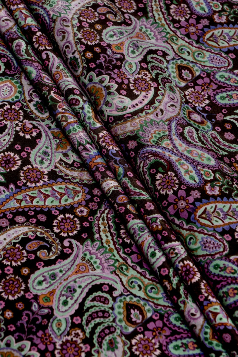 Crepe silk paisley pattern