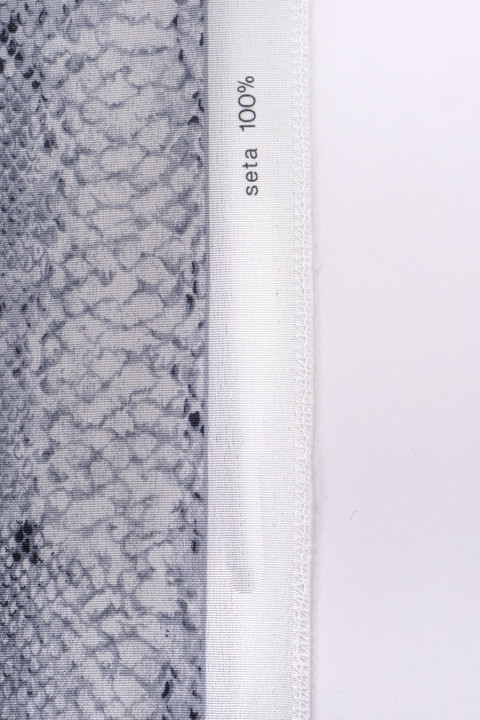 Silk pattern snake gray