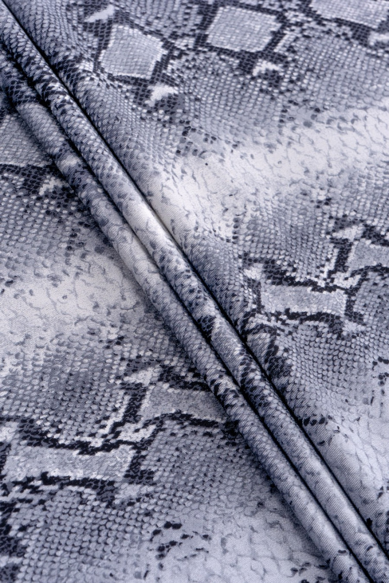 Silk pattern snake gray