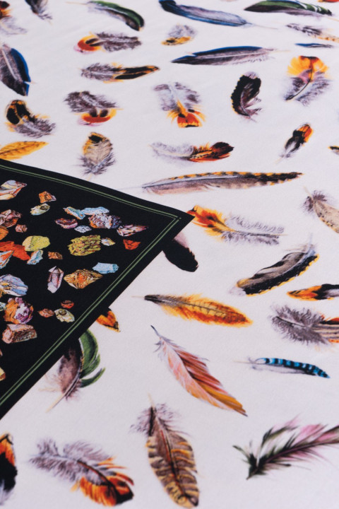 Silk fabric with feathers COUPON 70cm