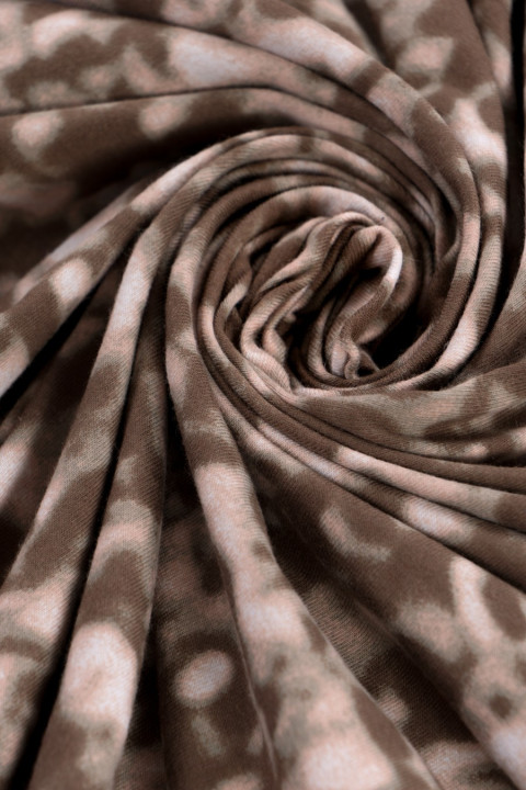 Viscose knit in a tight