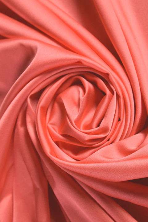 Polyester Satin 140 grammes - couleurs assorties