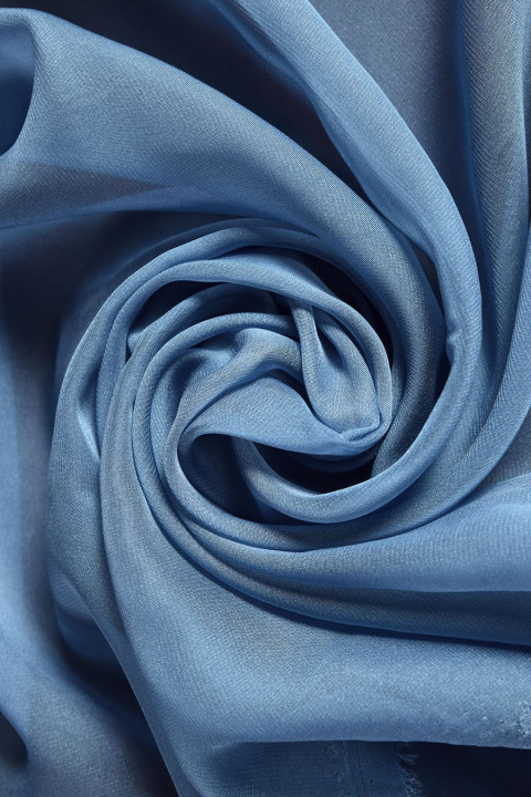 Farben aus Polyester-Chiffon sortiert
