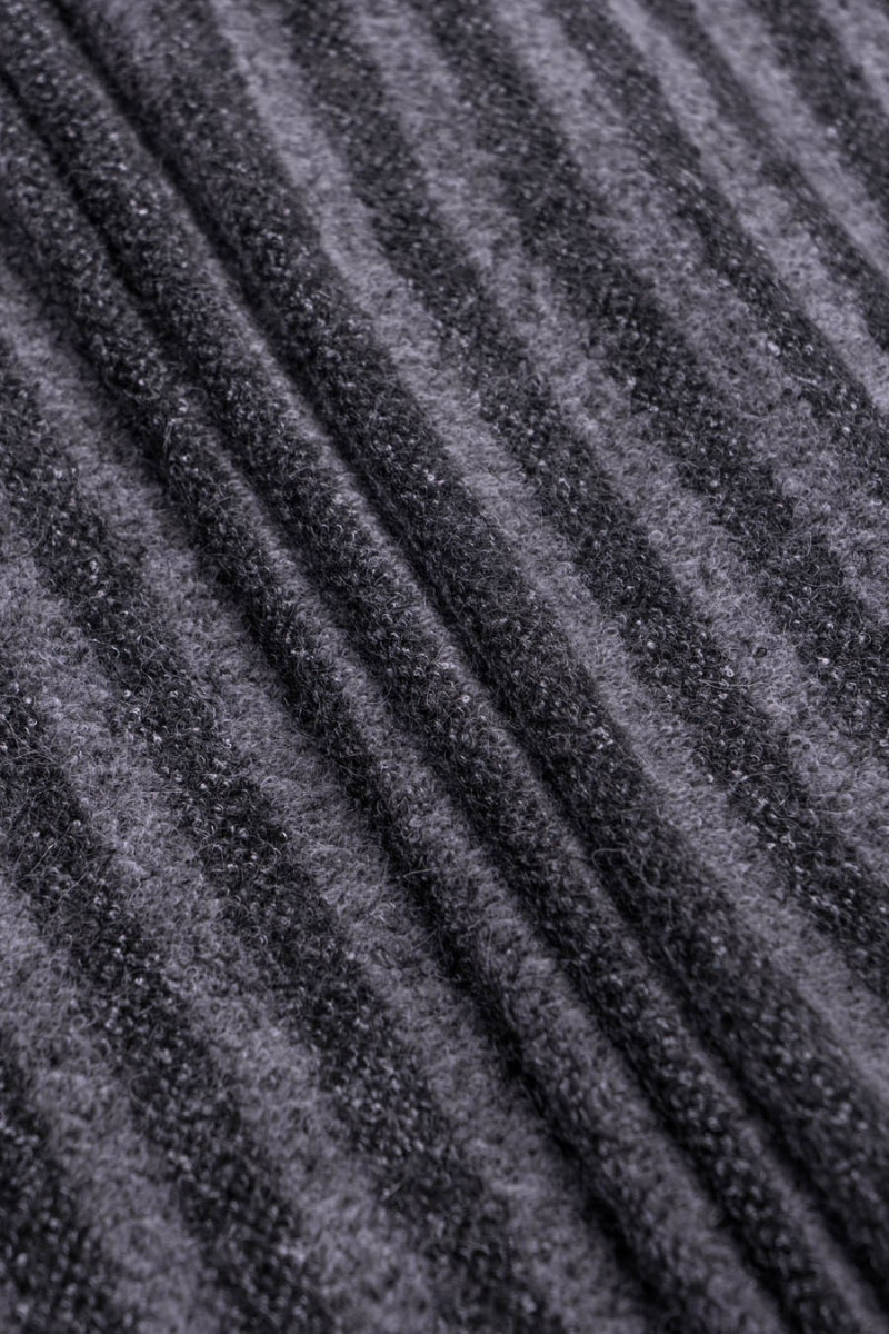 Striped sweater knitted fabric COUPON 90cm