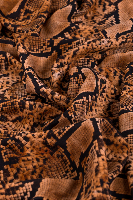 Siidist krepp-madu muster