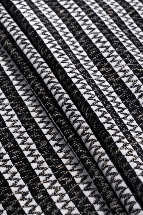 Chanell fabric white and black zigzags