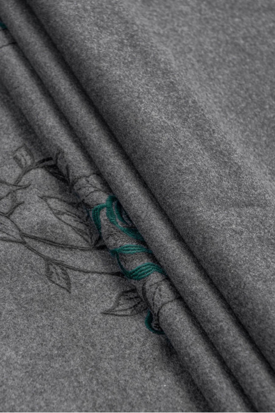 Coat wool with embroidery...
