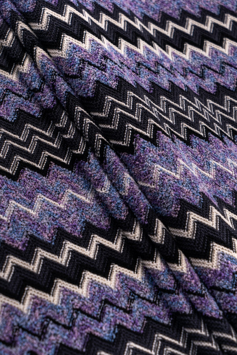 Maglione zigzag lavorato a maglia