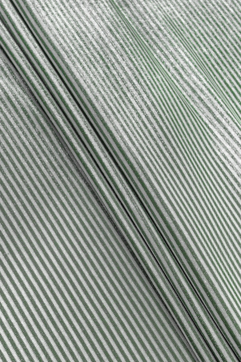 Strickstoff mit lurex dünnem Streifen