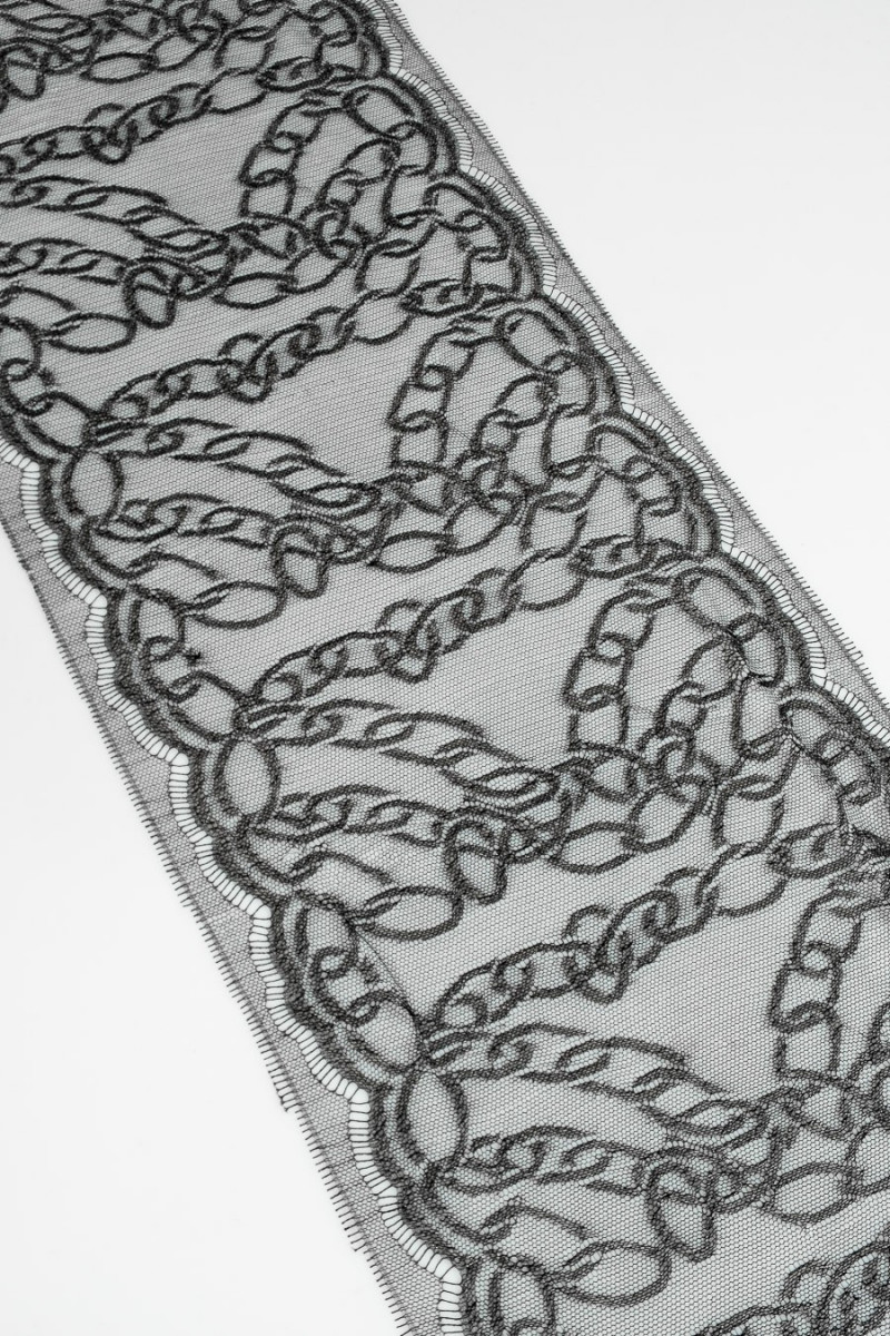 Сіро-срібляста мереживна стрічка