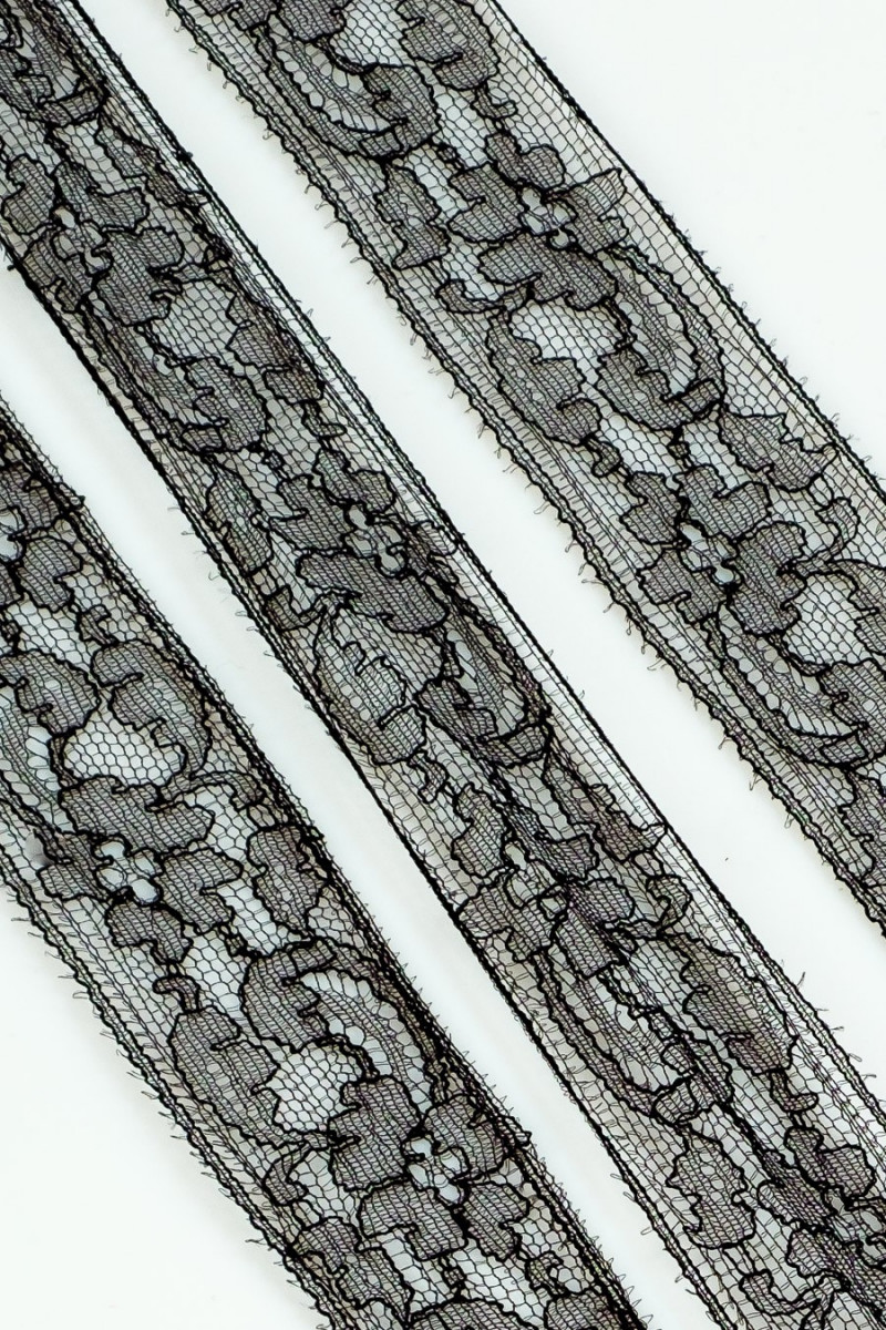 Black lace tape