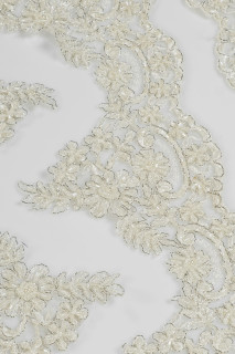 Lace tape with beads