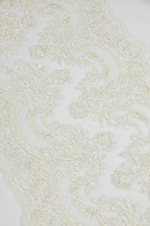 Lace tape with ecru beads