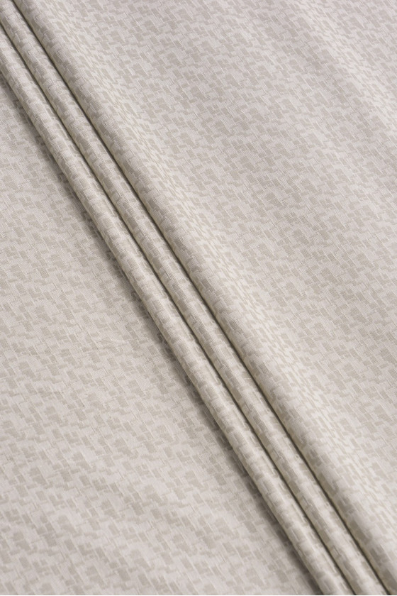 Jacquard beige mit Würfeln