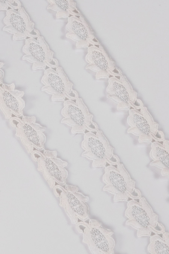 Guipure galantērijas līmlente