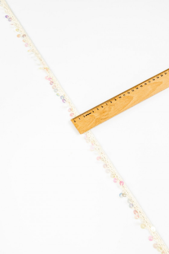 Pasmanteral tape with sequins