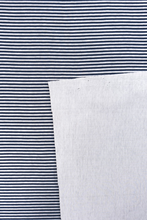 Knitted foam (diver) gray in navy stripe