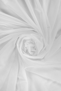 Tulle blanc doux