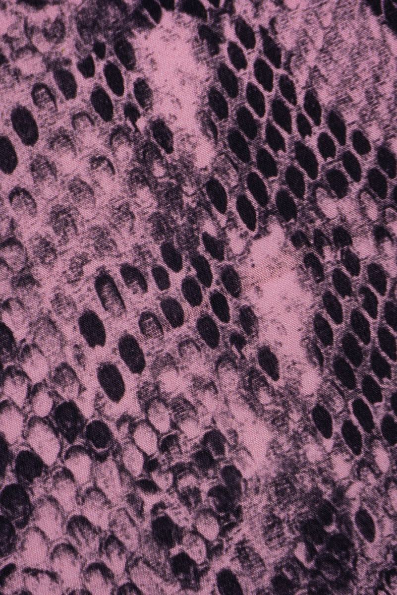Crepe silk snake pattern - pink