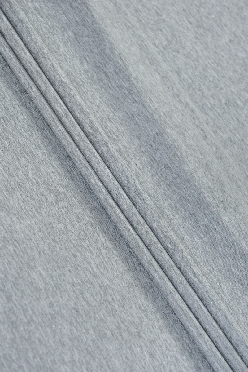 Tissu tricoté en viscose grise - brillant