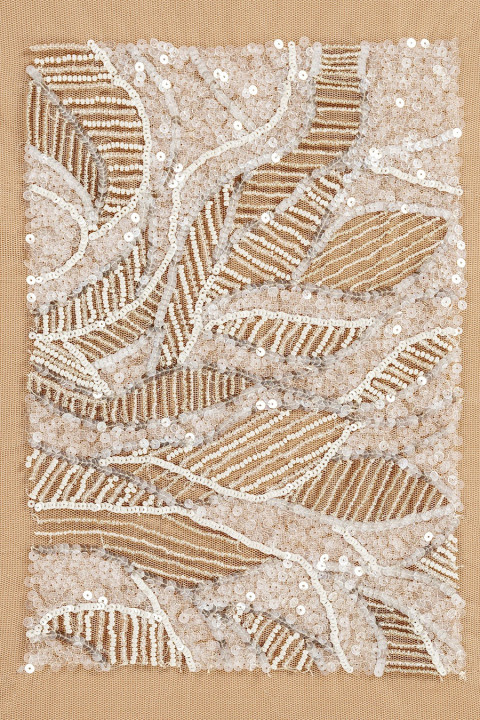 Appliqué - korset met ecru pailletten