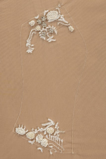 Wedding appassy with beads