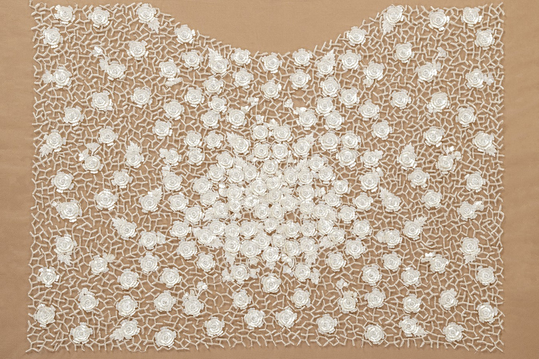 Application - corset with flowers