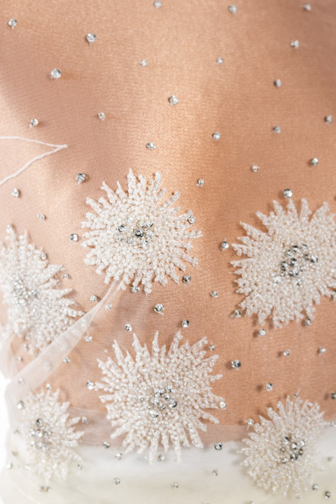 Aplicatie de nunta - bluza cu flori