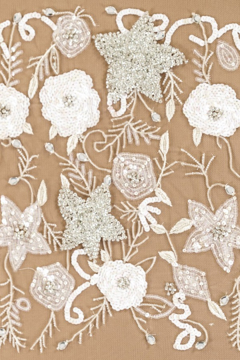 Wedding appales with flowers