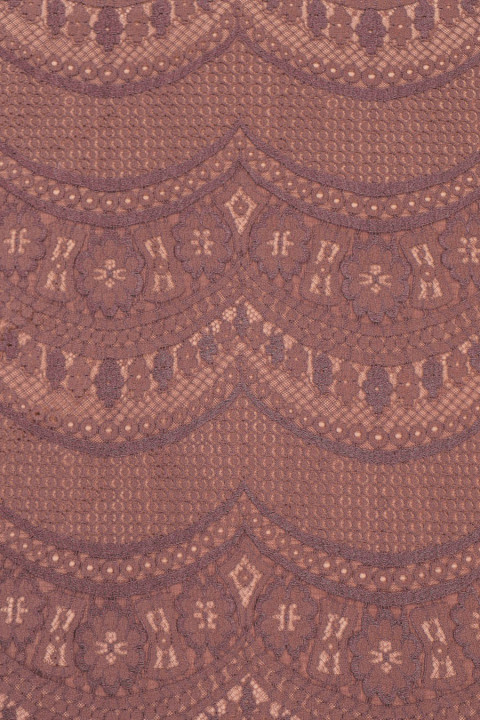 Lace narrow bright burgundy