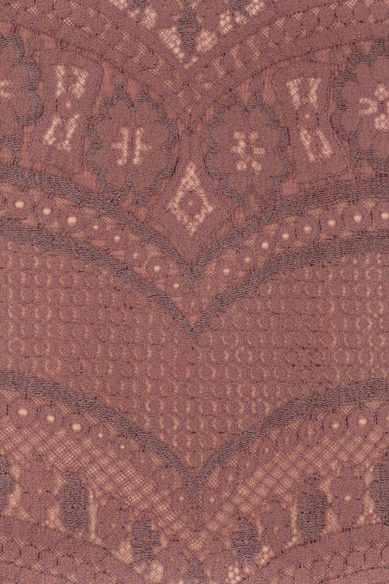 Úzka čipka svetlá bordová