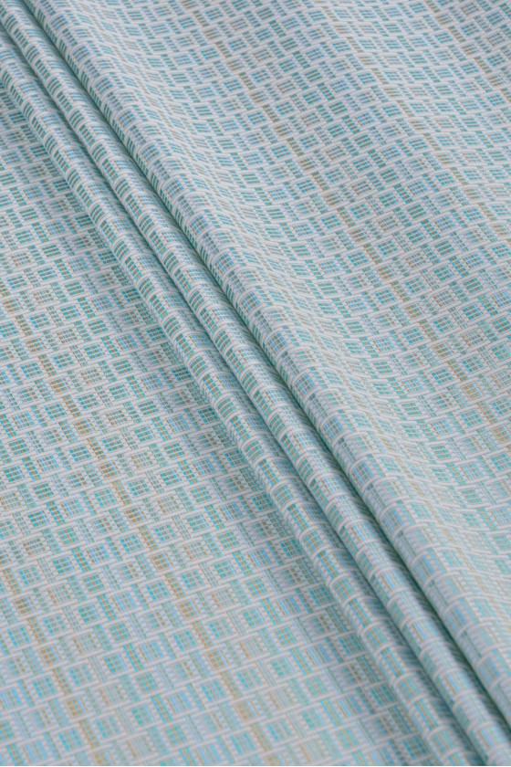 Fehér és türkiz jacquard