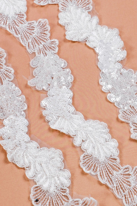 Beaded og sequined tape