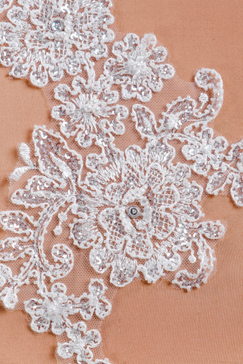 Wedding app app with sequins and pearls