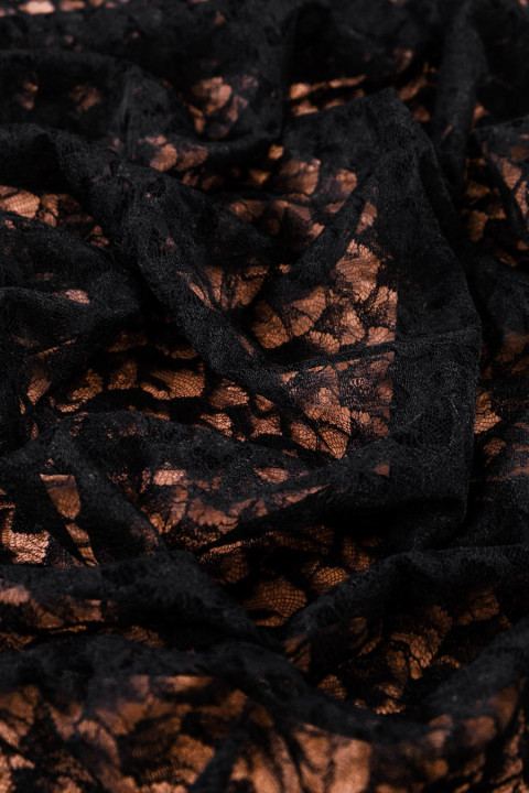 Black lace narrow