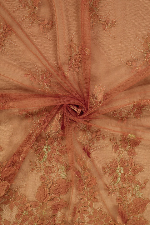 Pizzo stretto rosso-oro