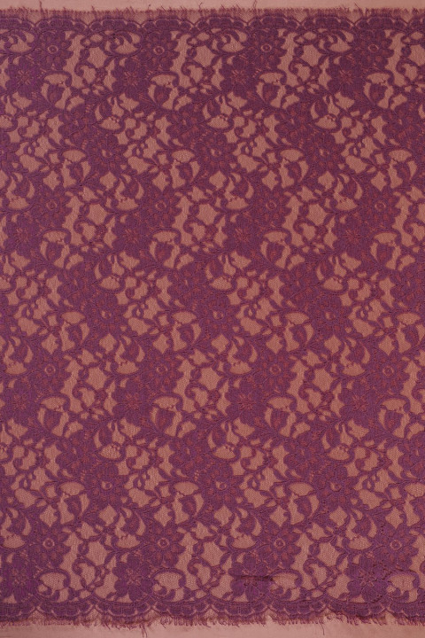 Narrow lace extinguished violet