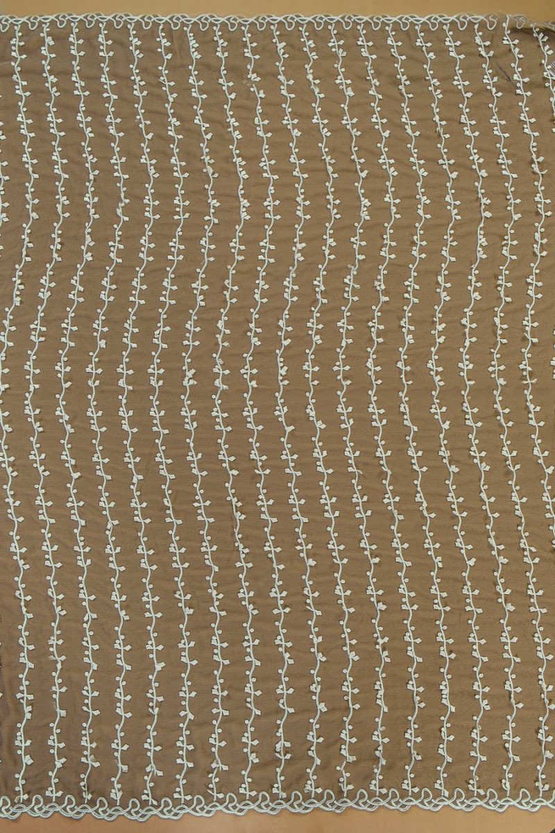 Chiffong med guipure-broderi KUPONG 190 cm