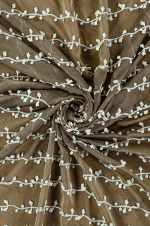Chiffon med guipure broderi