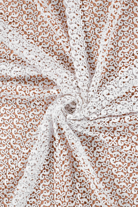 Guipur con flores pequeñas - crema