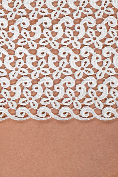 Guiur in small flowers - cream