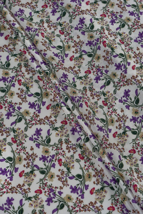 Viscose - ecru met bloemen