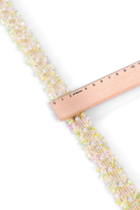 Chanel-Klebeband mit Perlen