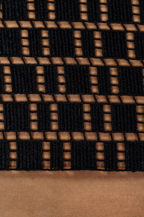 Black guiur in the cube